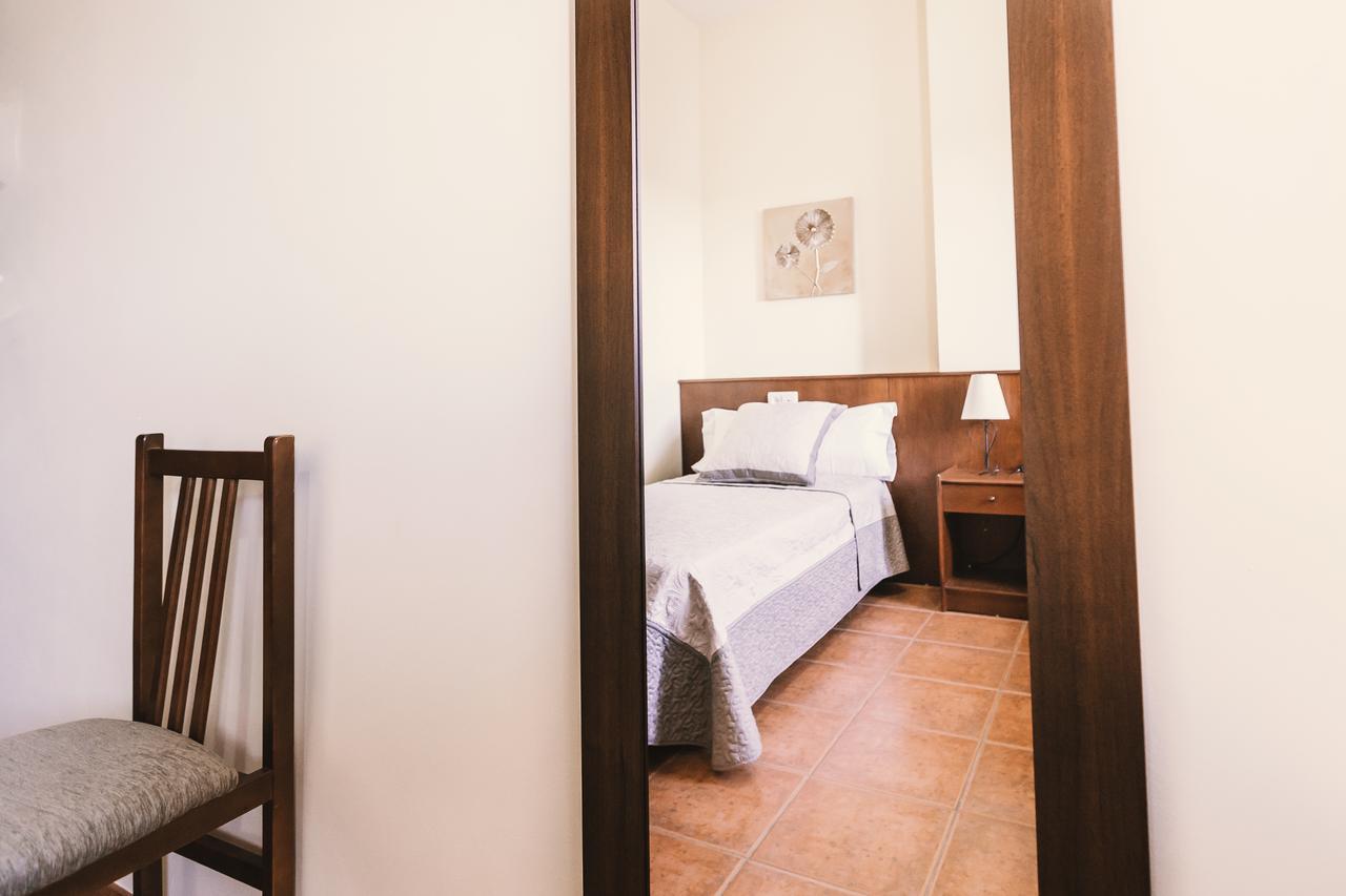 Hostal La Laguna Villanueva del Rey  Eksteriør billede